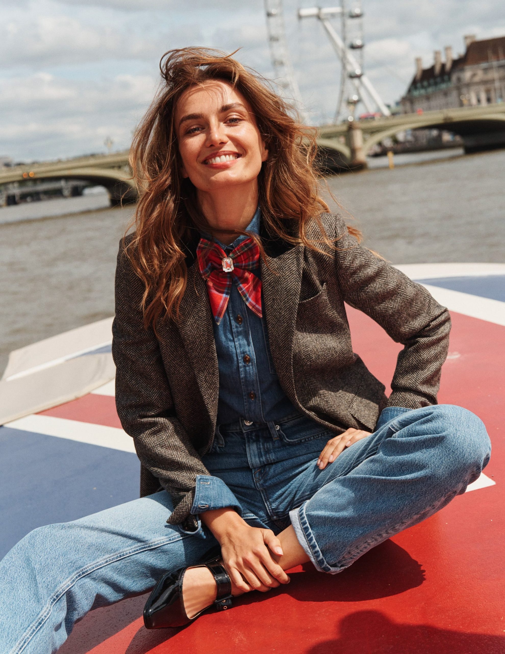 High Rise Straight Leg Jeans-Mid Wash - Image 7