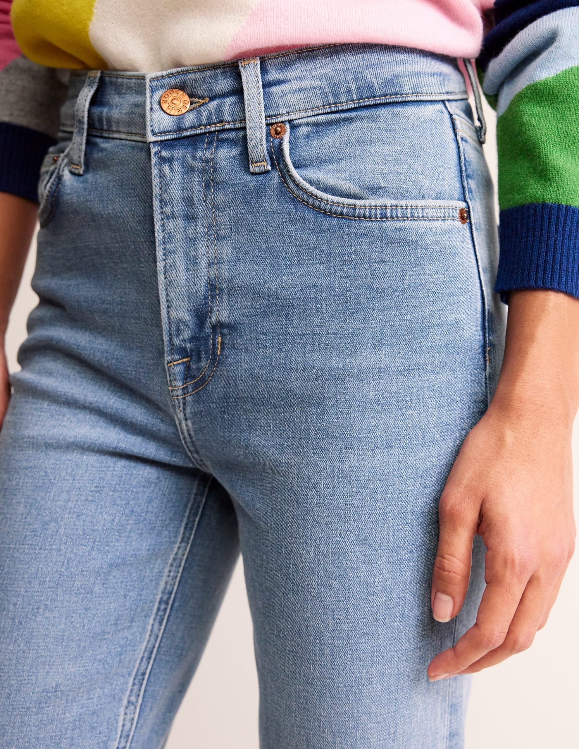 Mid Rise Slim Leg Jeans-Light Vintage - Image 5