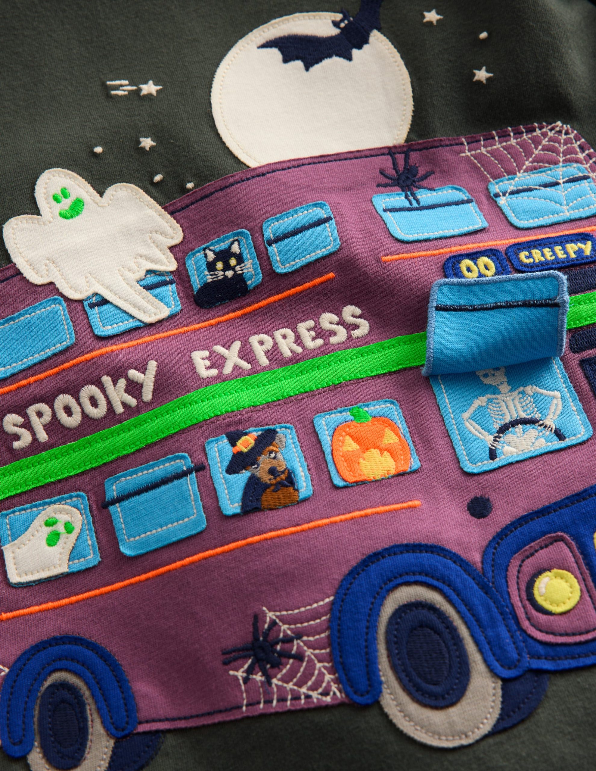 Lift-the-flap T-shirt-Smoke Halloween Bus - Image 3