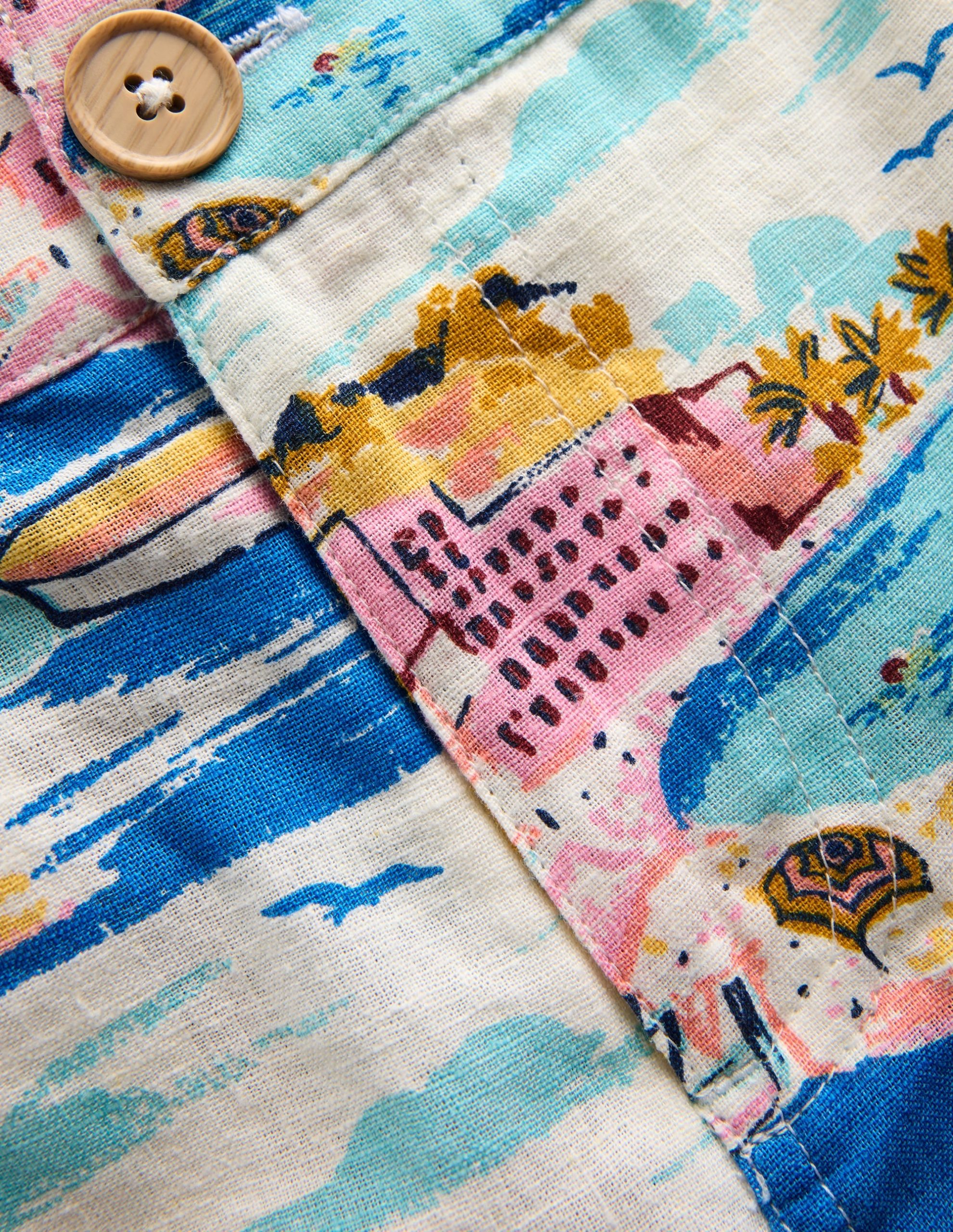 Cotton Linen Shorts-Multi Coastal Scene - Image 3
