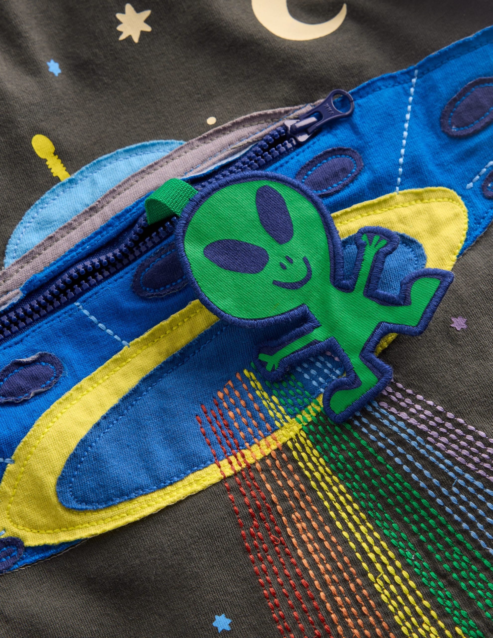 Zip Detail Appliqu?? T-shirt-Phantom UFO - Image 3