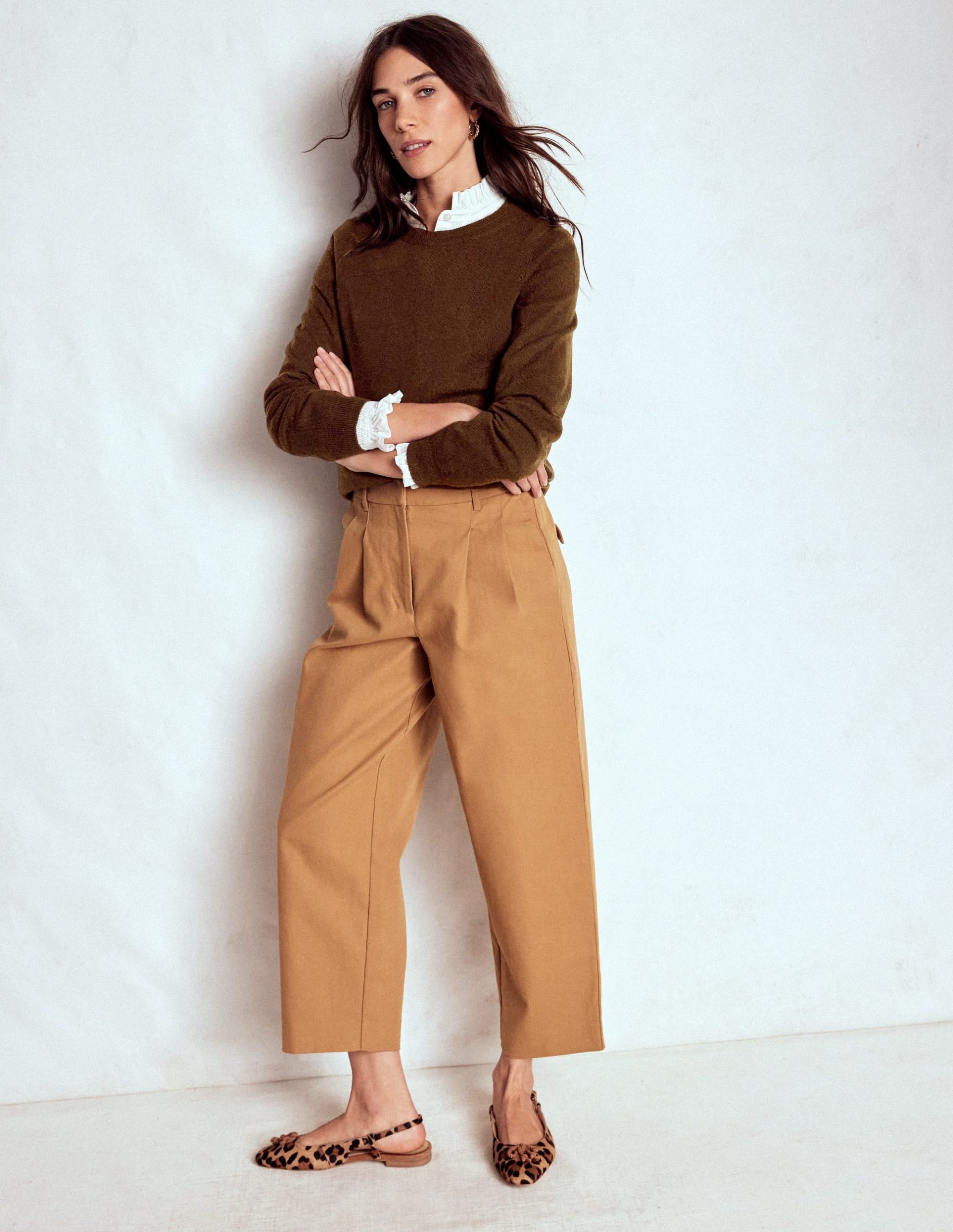 Eva Cashmere Crew Neck Sweater-Mocha - Image 4