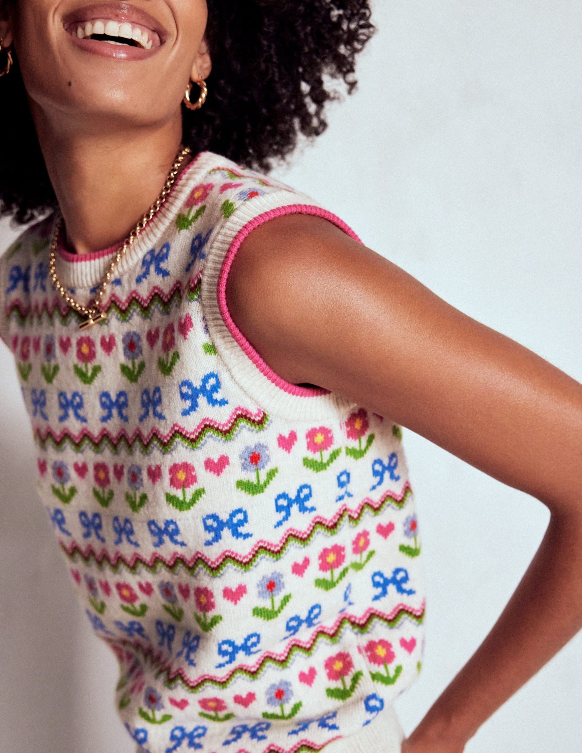 Edie Fair Isle Vest-Oatmeal Melange. Flowers - Image 2