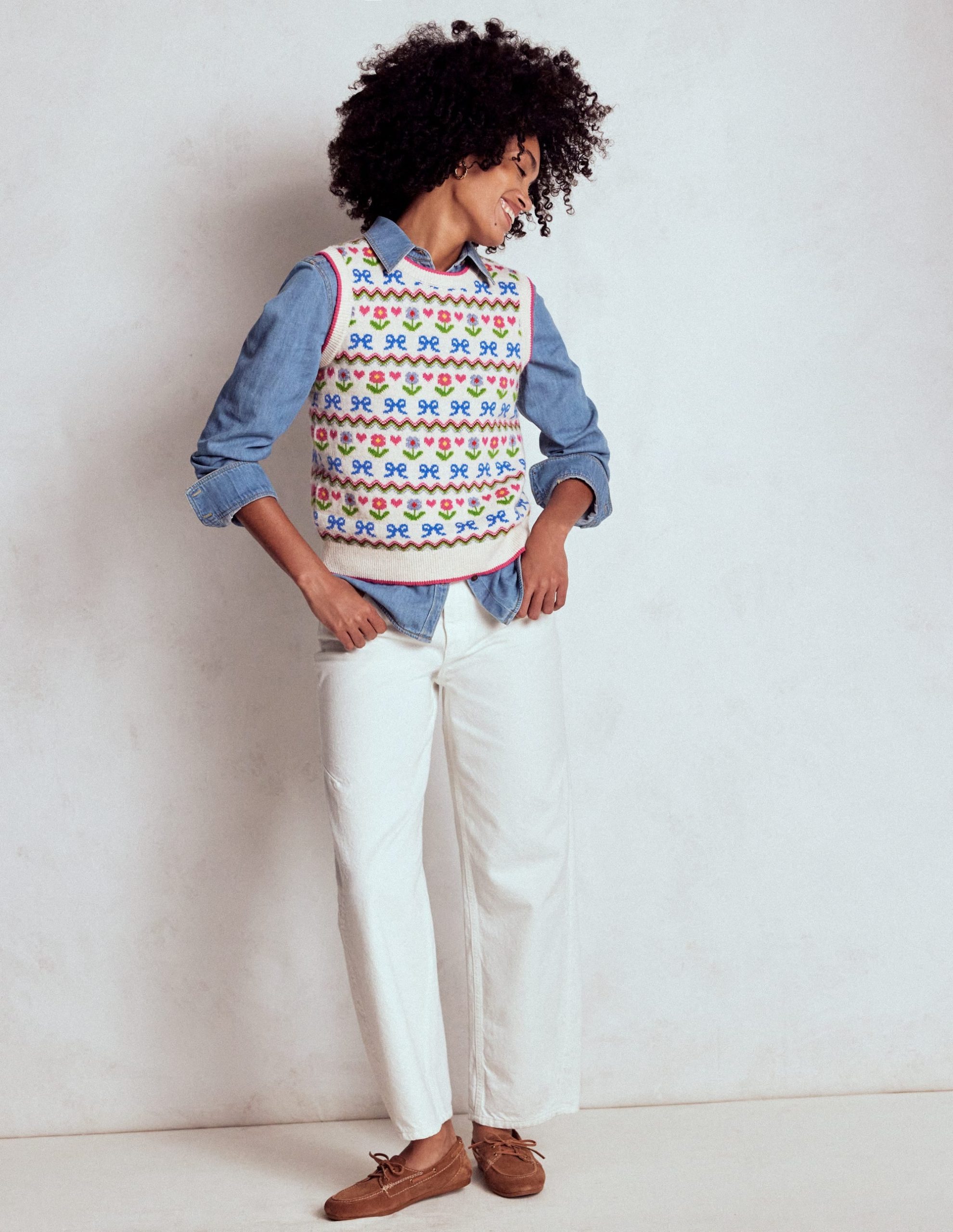 Edie Fair Isle Vest-Oatmeal Melange. Flowers - Image 5