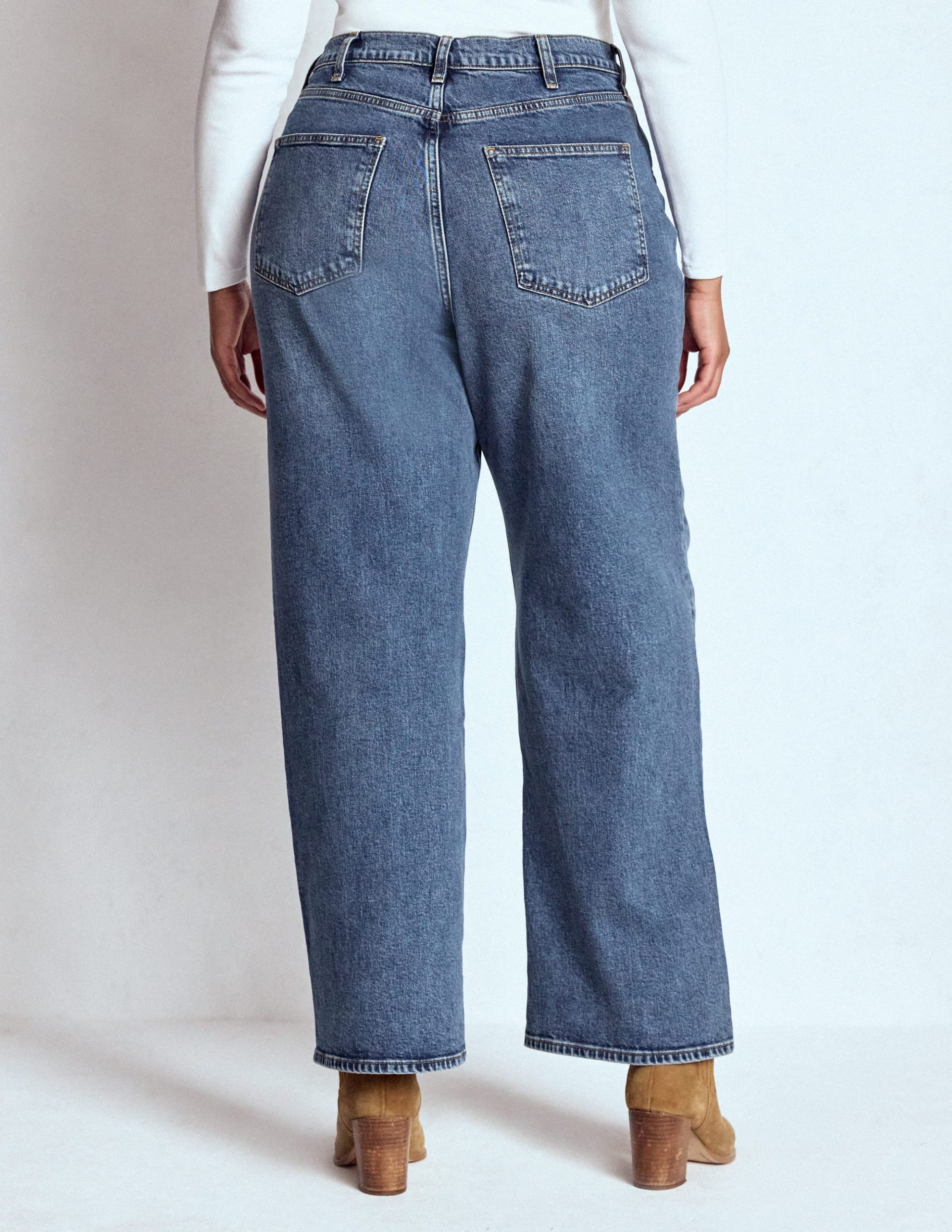 High Rise Column Leg Jeans-Mid Vintage - Image 11