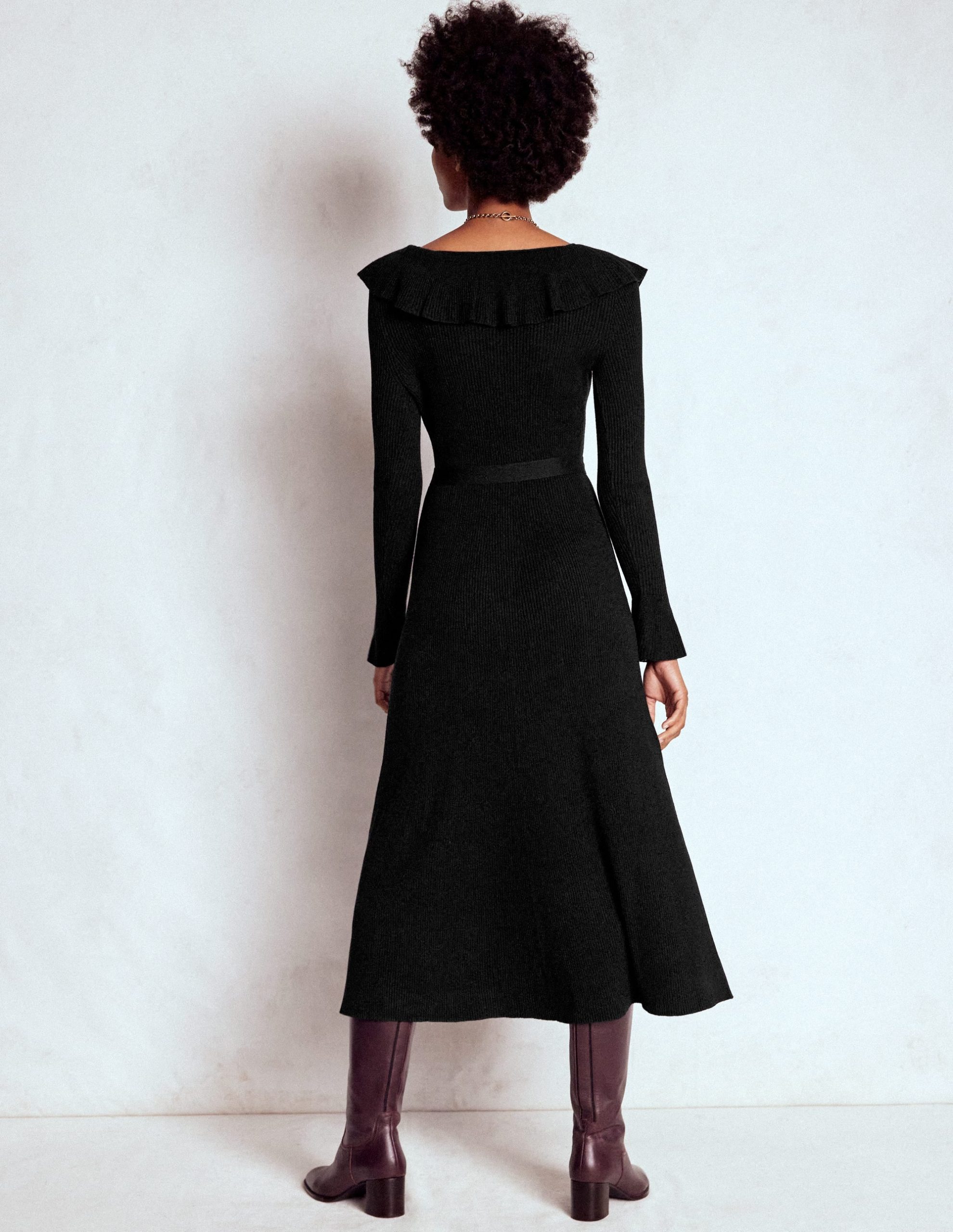 Ruffled Ribbed Dress-Black - Image 3