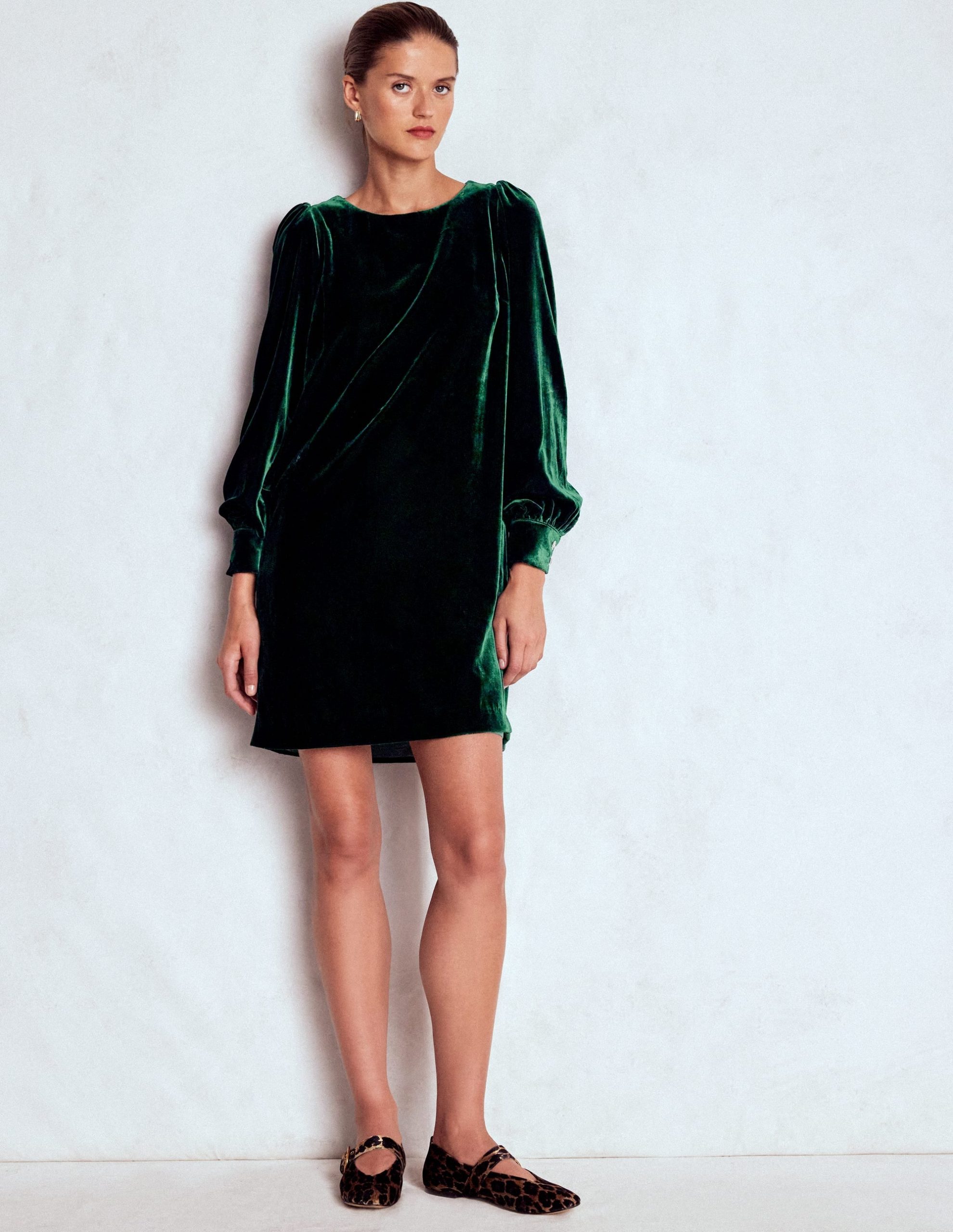 Estella Velvet Shift Dress-Emerald Night - Image 6