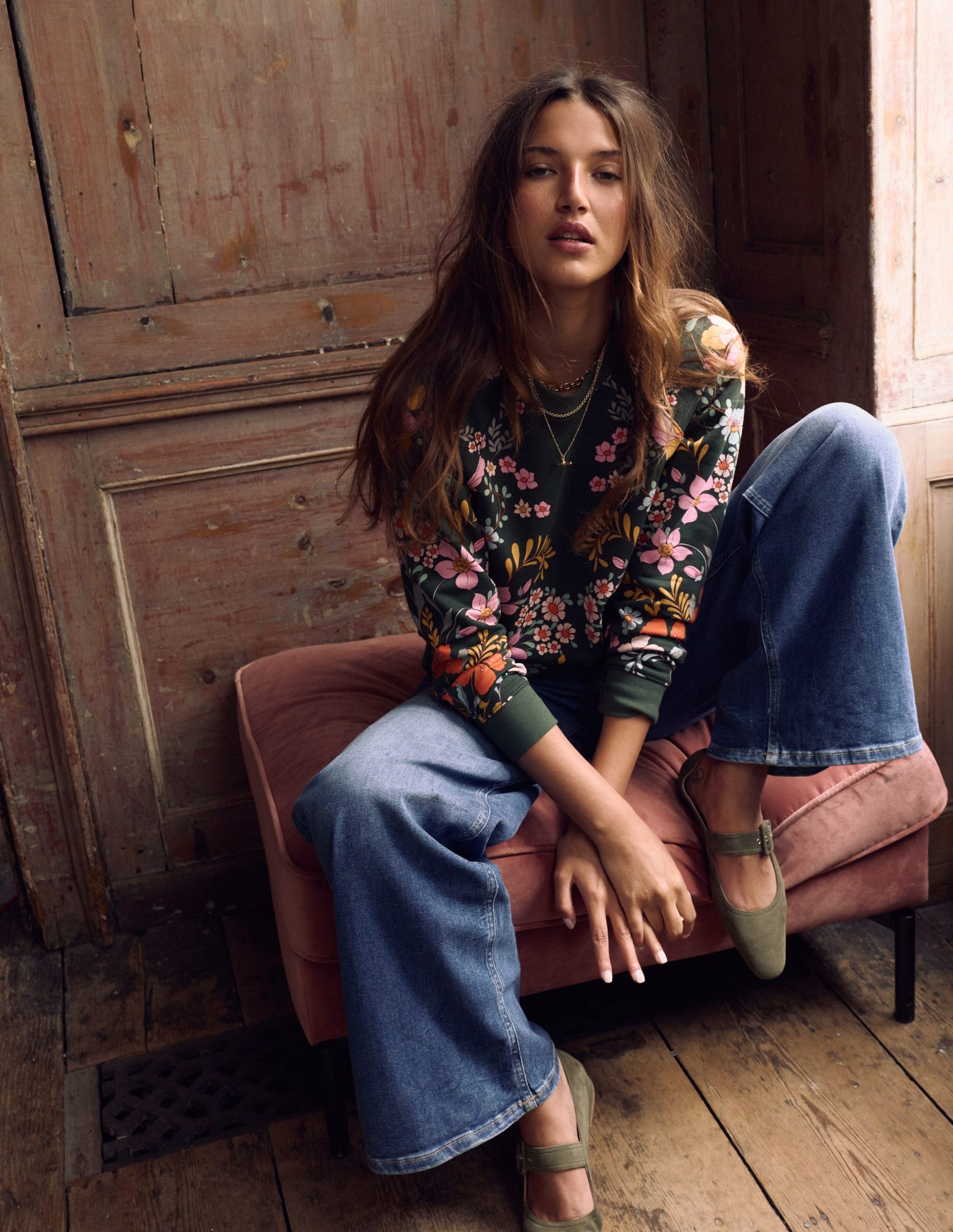 Rosa Printed Sweatshirt-Forest. Flourishing Garden